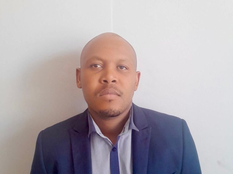 Loyiso Mkulisi